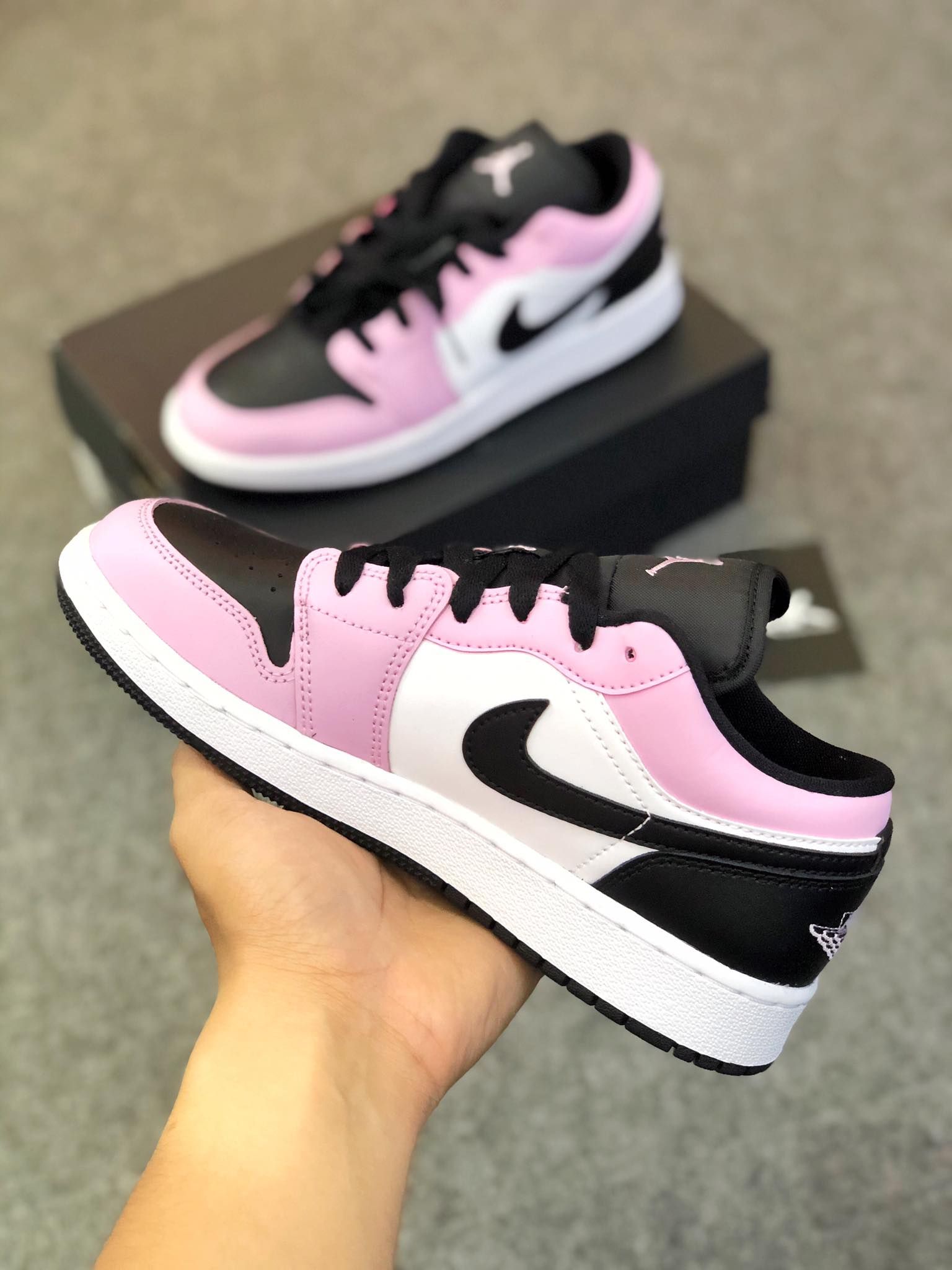  554723-601 Jordan 1 Low GS Light Arctic Pink 