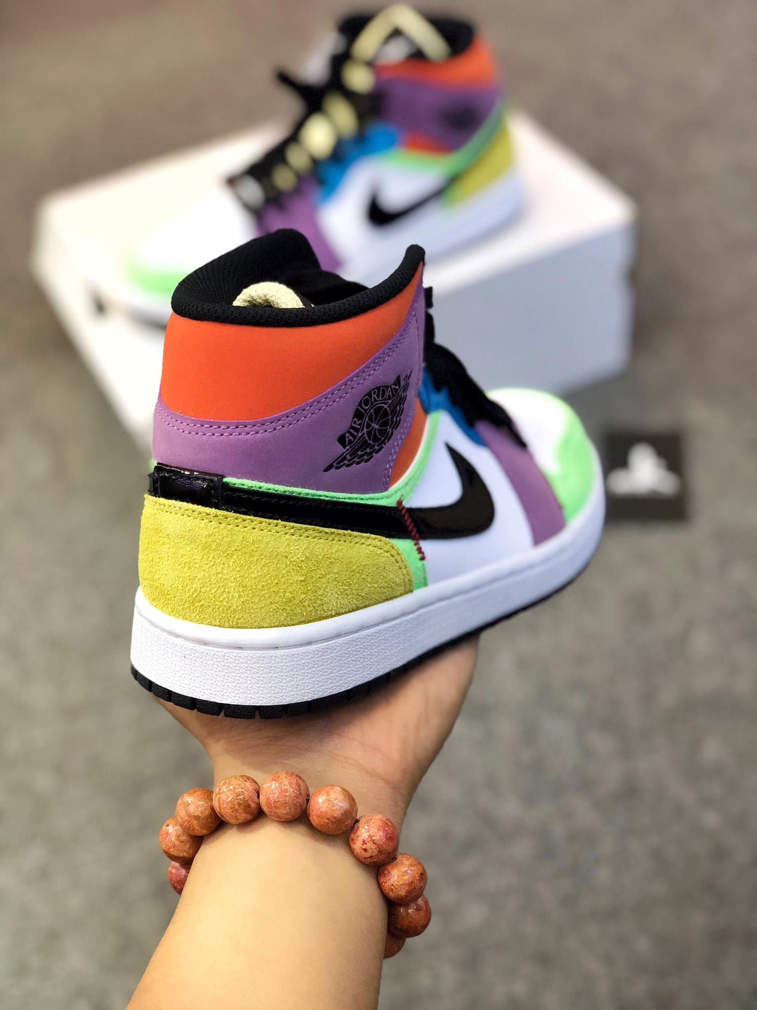  CW1140-100 Jordan 1 Mid Multi-Color 