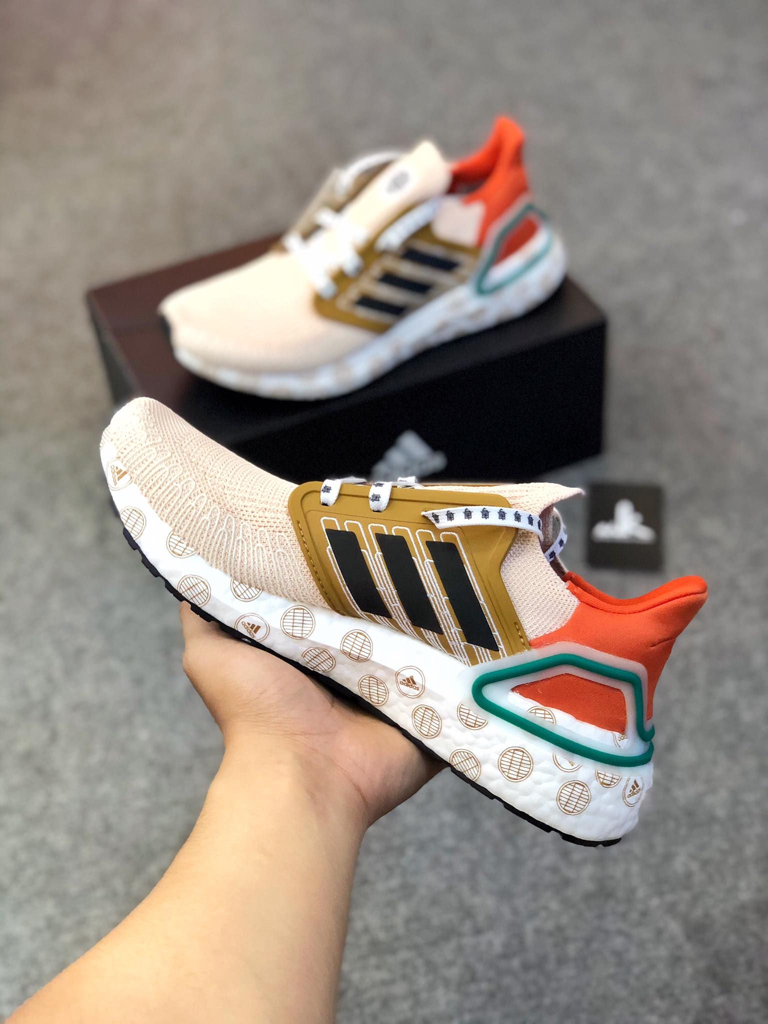  FX8888 Ultraboost 20 Glory Amber 