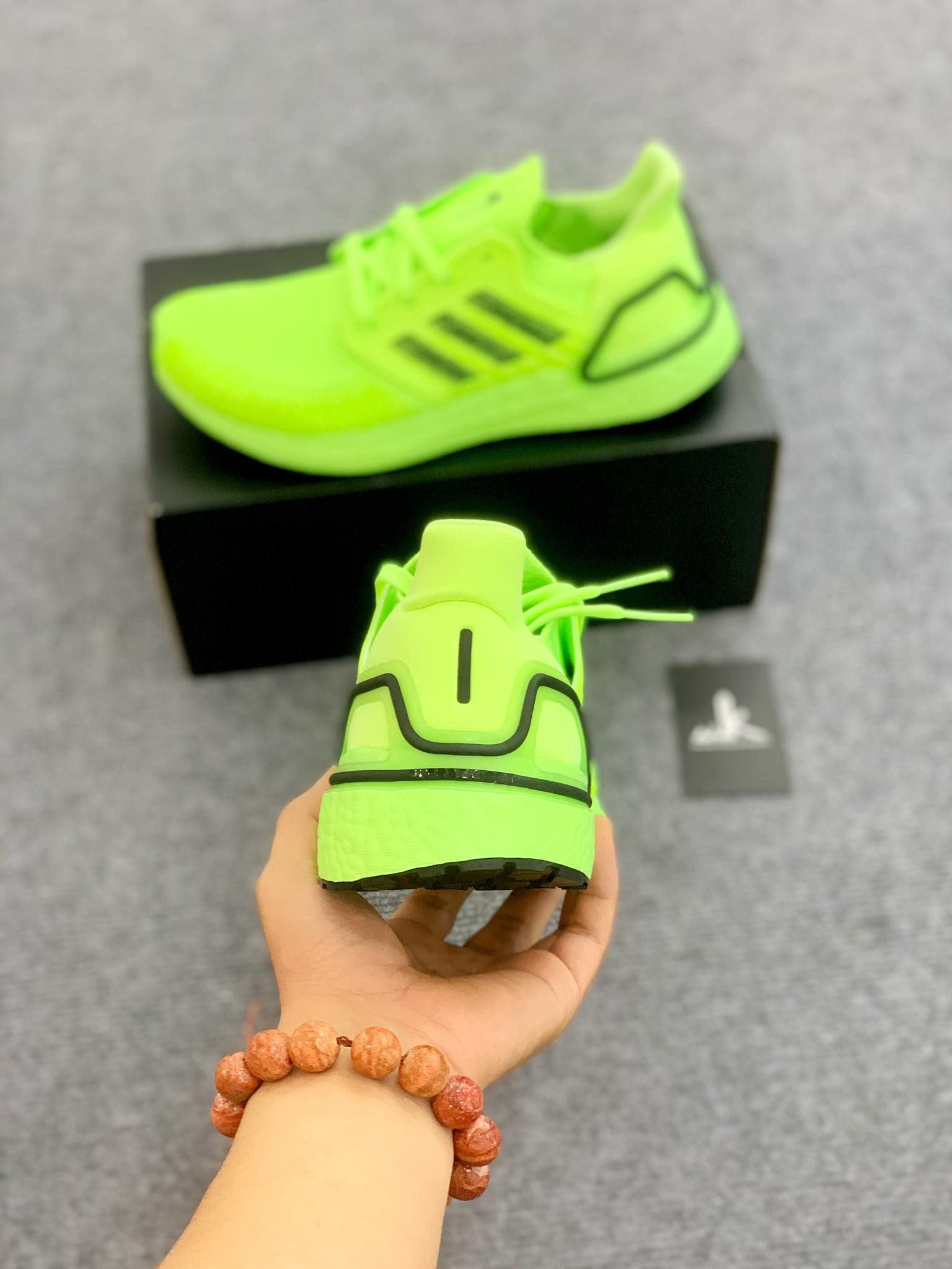  EG0710 Ultraboost 20 Signal Green 