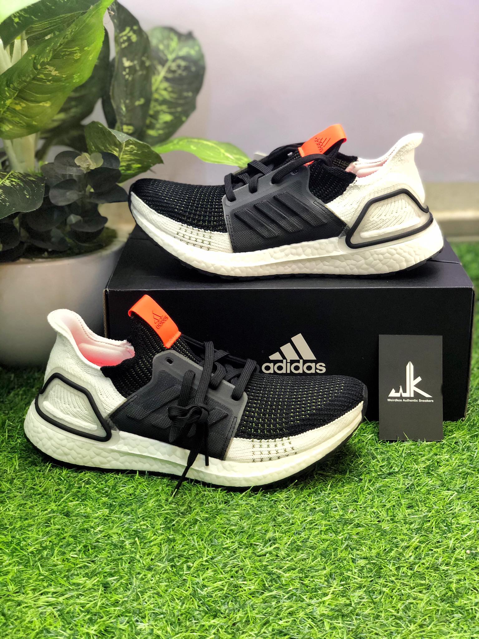 G27132 Ultraboost 19 Tech Olive Weirdkos Sneakers