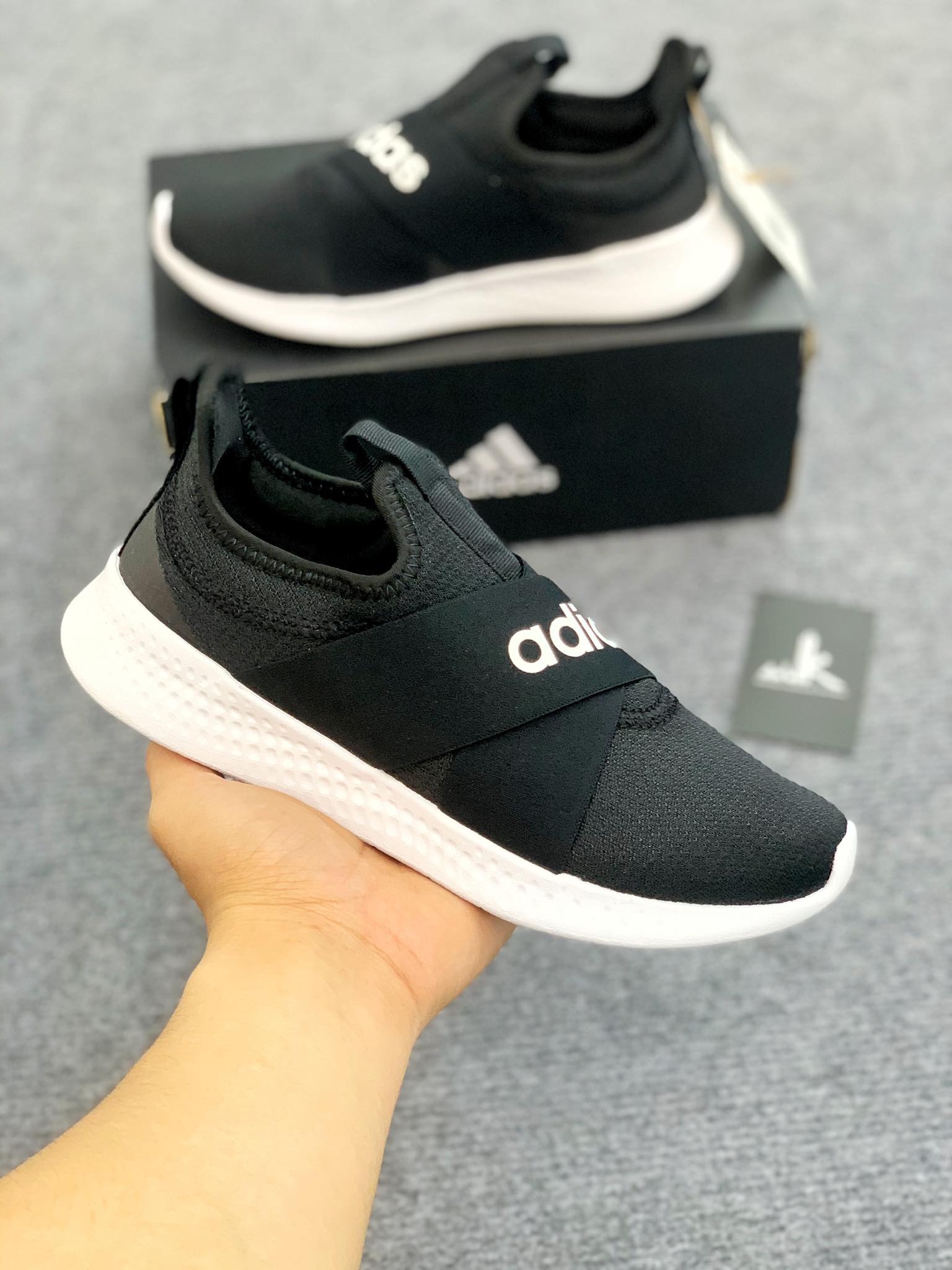 FX7326 Puremotion Adapt Core Black – Weirdkos Sneakers