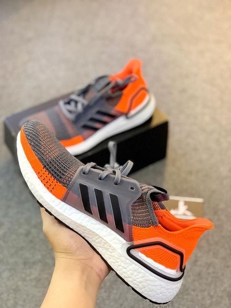  G27517 - Ultraboost 19 Hi-Res Coral 