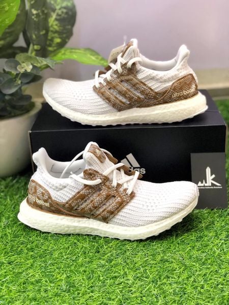  FX8932 UltraBoost Snakeskin 