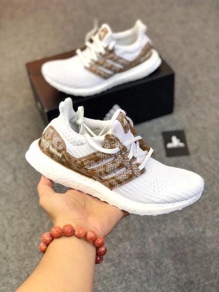  FX8932 UltraBoost Snakeskin 