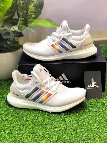  FV7014 Ultraboost DNA White Multi 