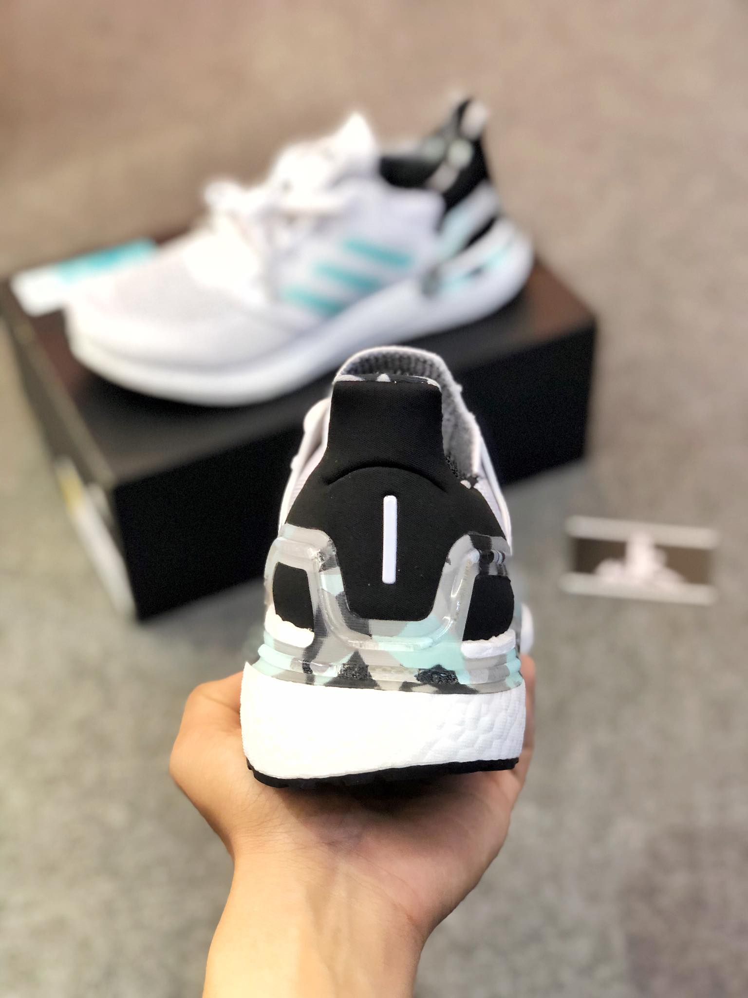  FV8323 Ultraboost 20 Consortium Grey 