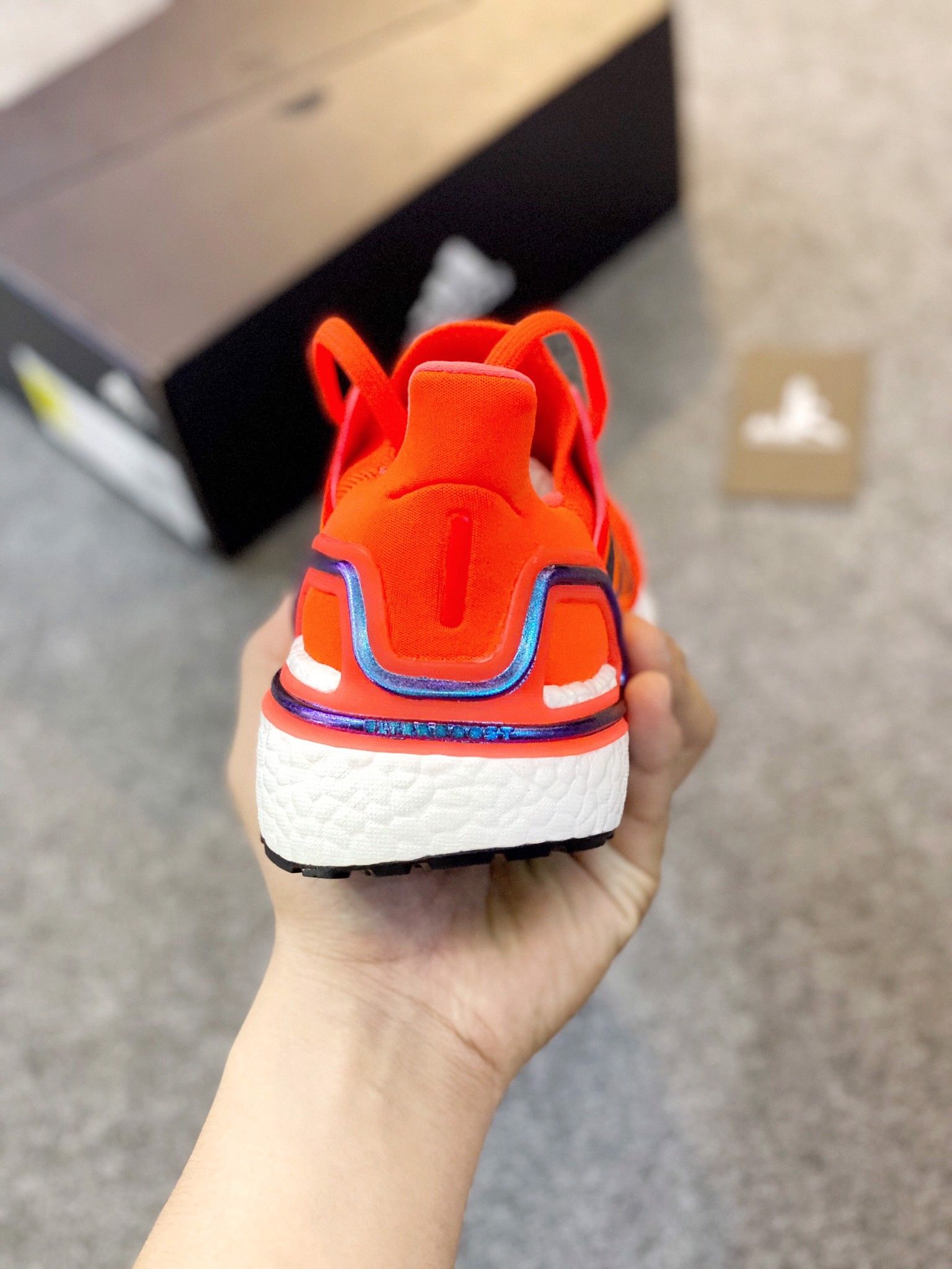  FV8449 - Ultraboost 2020 ISS Solar Red 