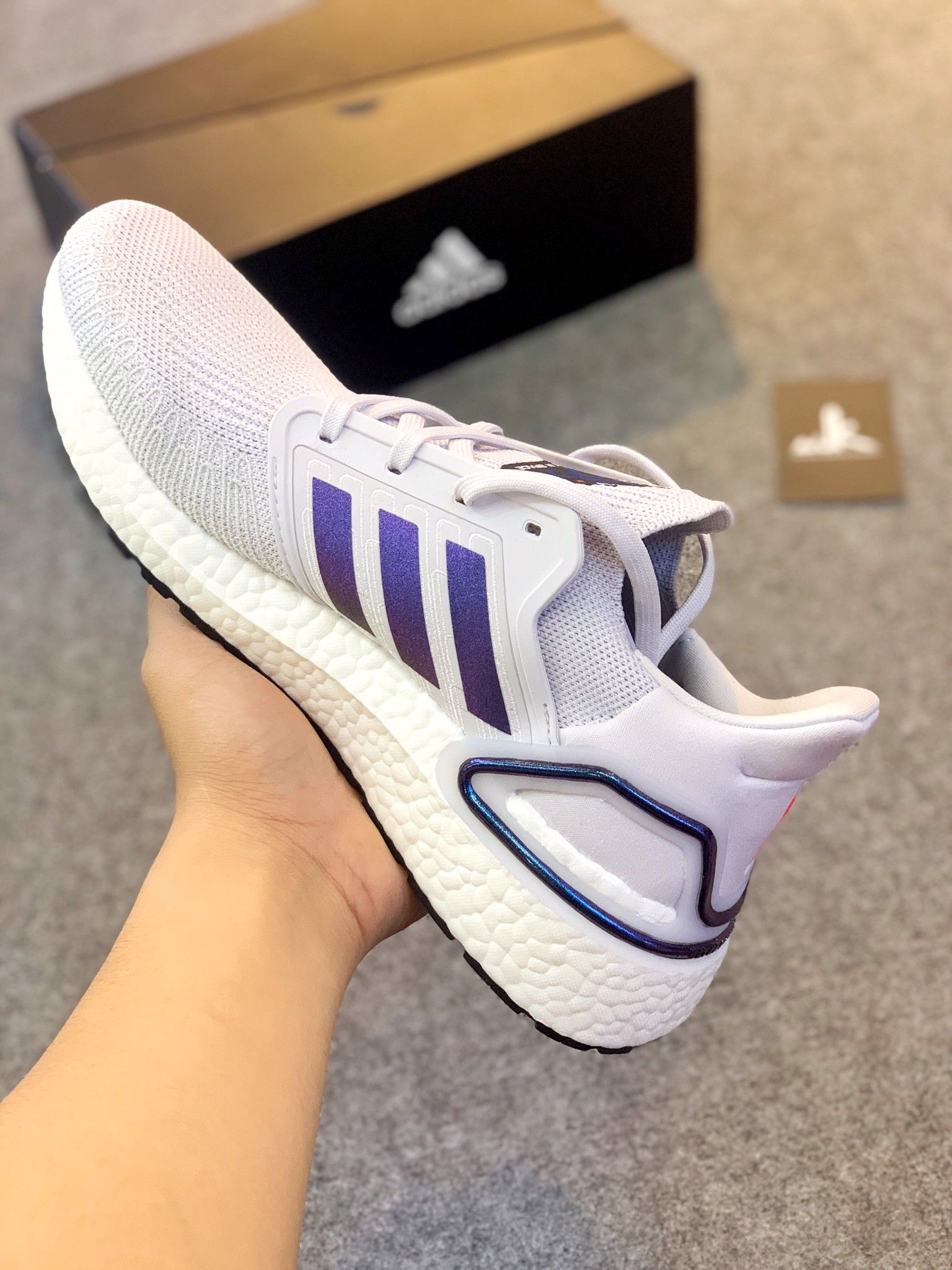  EG0695 - Ultraboost 20 ISS Dash Grey 