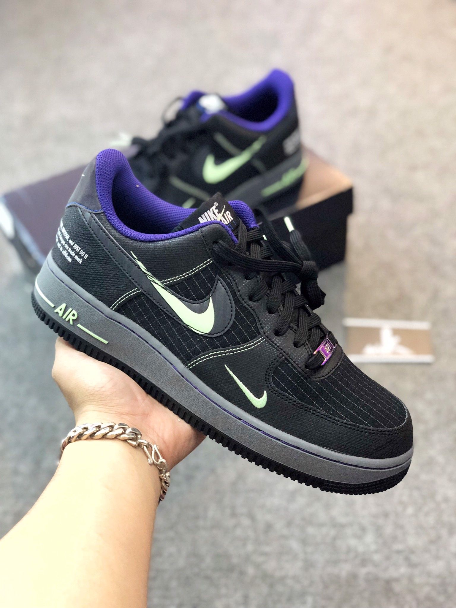  CT1621-001 Air Force 1 Low Future Swoosh 