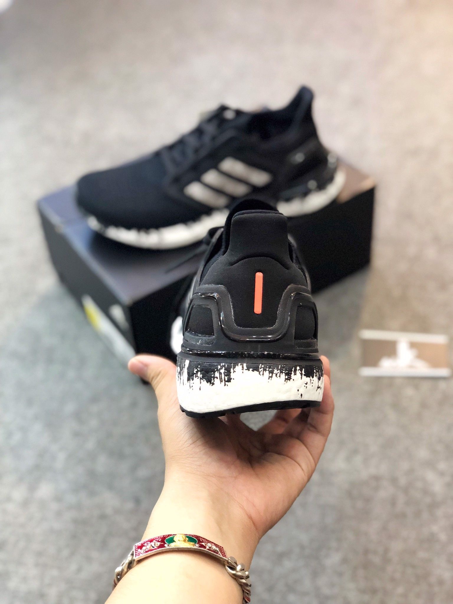  EG1342 - Ultraboost 2020 