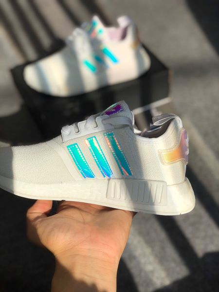  FY1263 - NMD R1 Hologram 