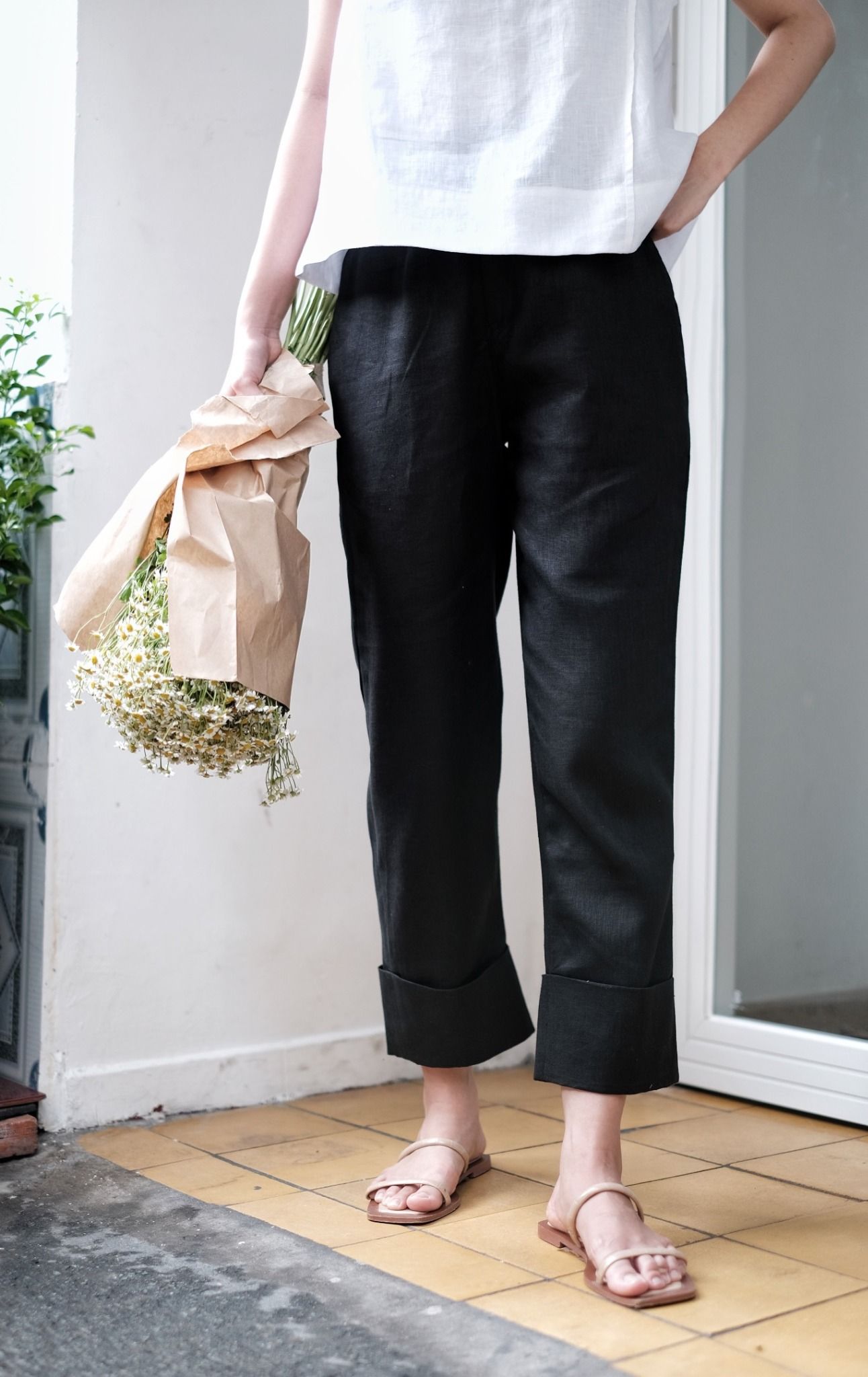 NGỘ trousers