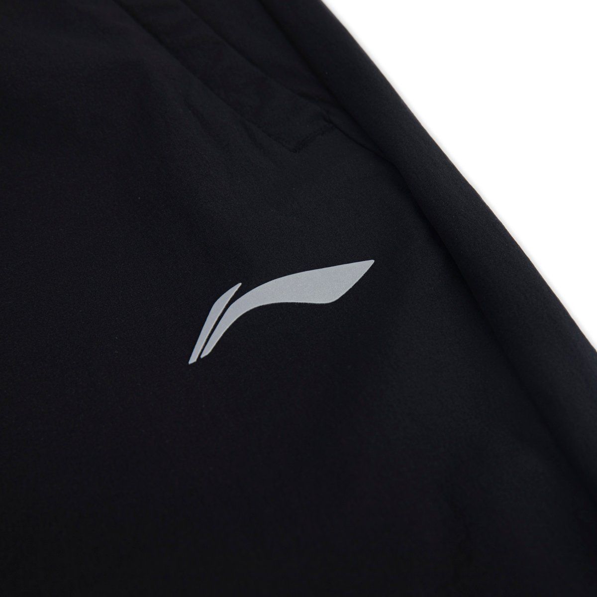 Quần gió Li-Ning nam AYKT411-1V