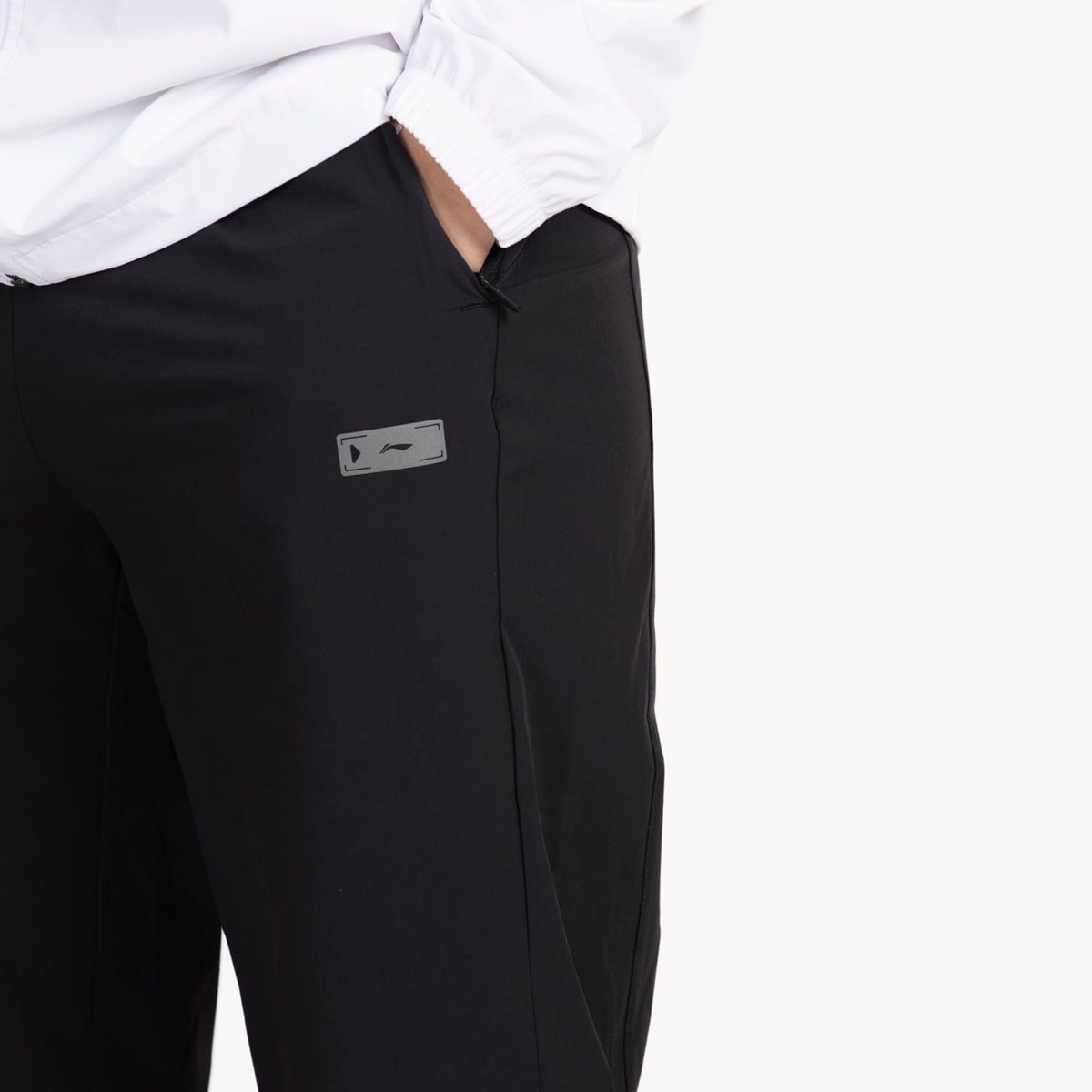 Quần gió Li-Ning Nữ AYKT422-1