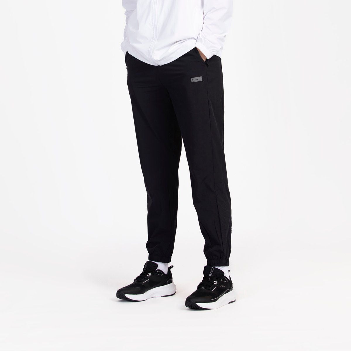 Quần gió Li-Ning Nữ AYKT422-1