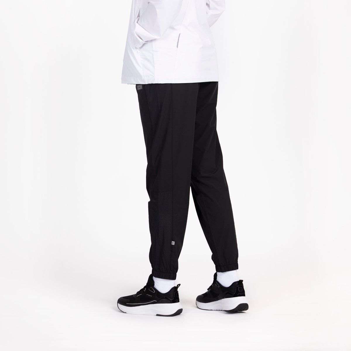 Quần gió Li-Ning Nữ AYKT422-1