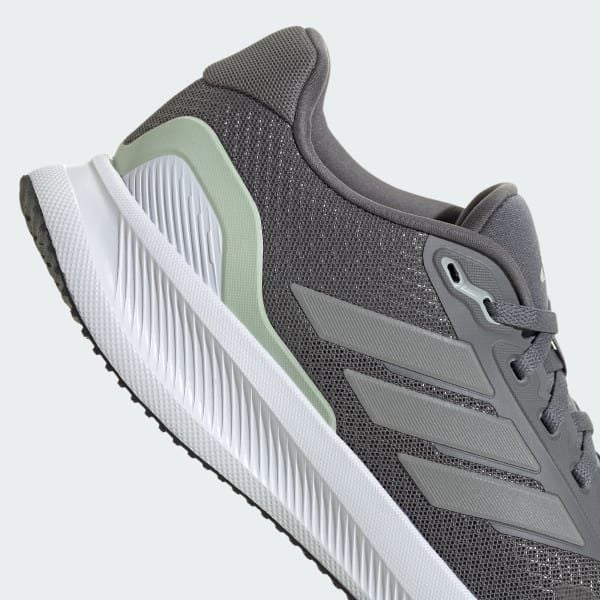 Giày chạy bộ adidas Nam IE8825