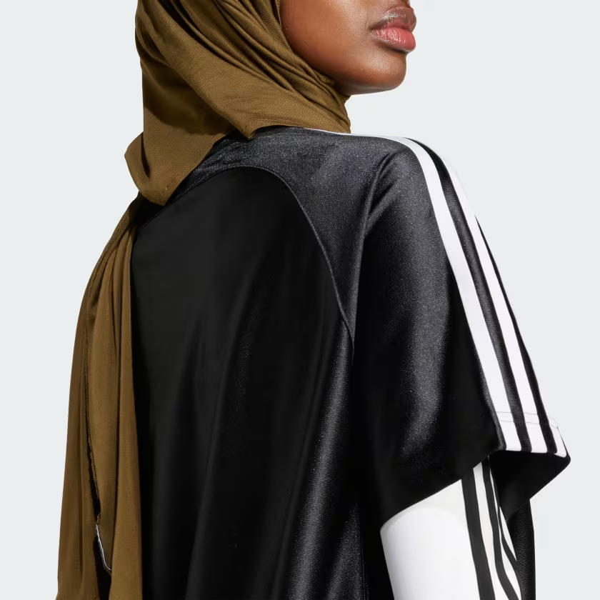 Áo T-shirt adidas Teamgeist Adicolor dáng suông Nữ - JD0252