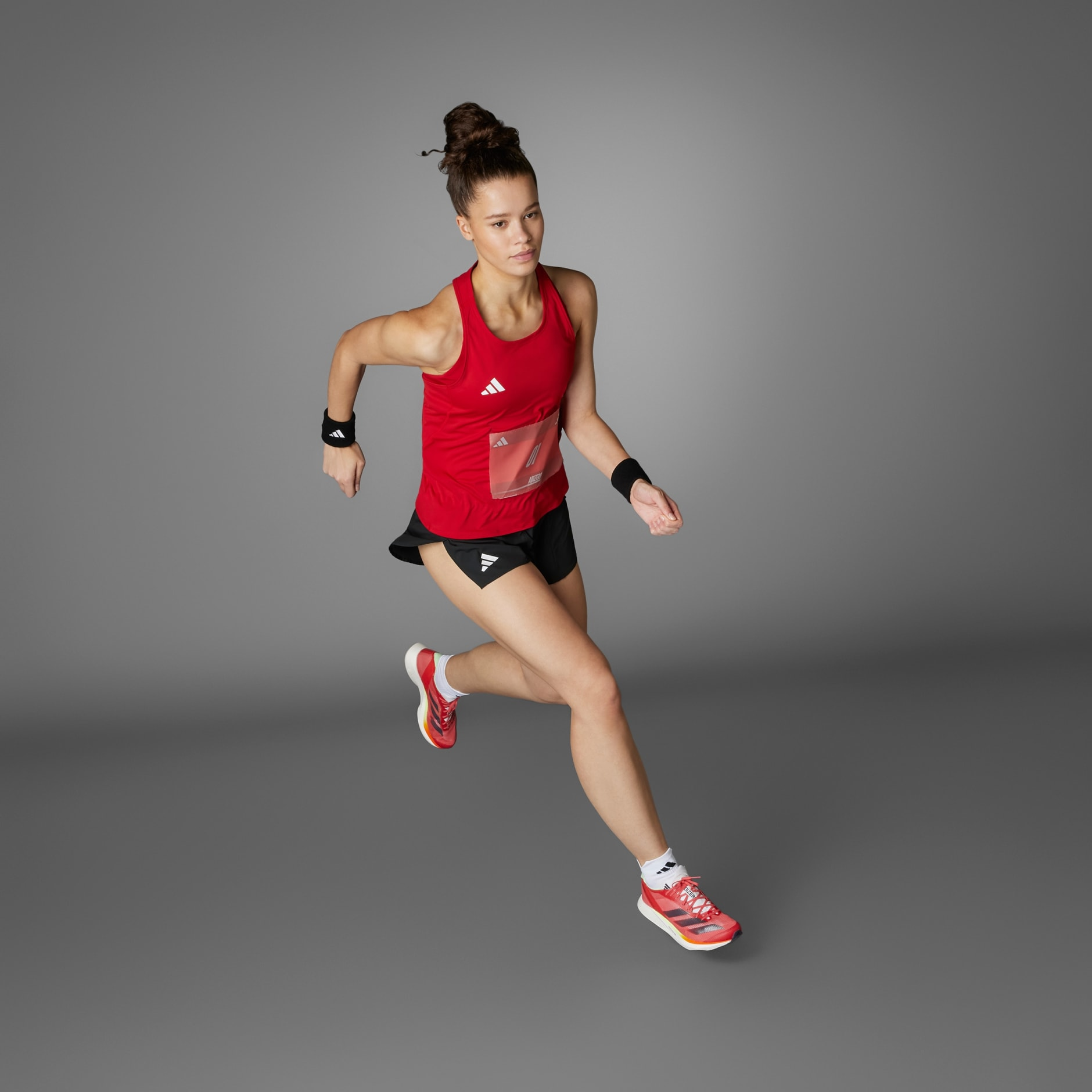 Quần short chạy bộ adidas Adizero Essentials Split Nữ - IM8583