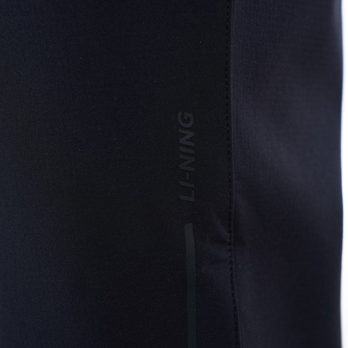 Quần gió Li-Ning Nam AYKU975-1V