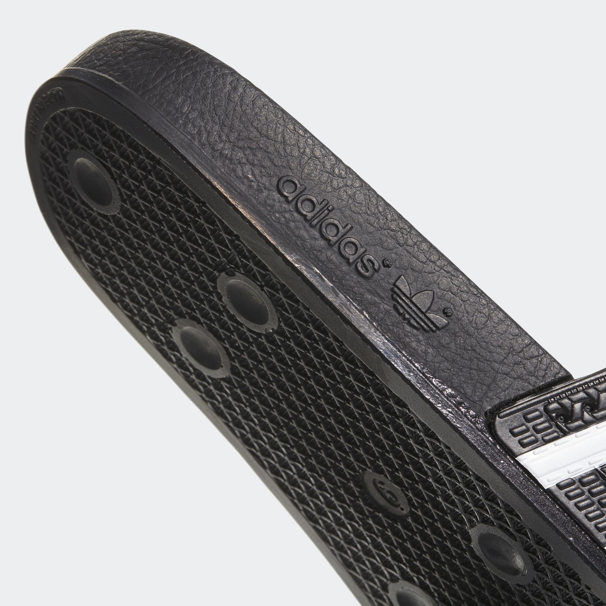 Dép quai ngang thể thao nam Adidas - 280647