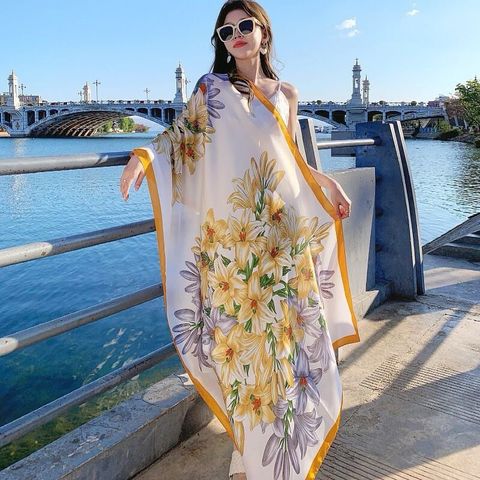  Khăn Lụa Họa Tiết Hoa Ly Vàng - Kích thước 180 * 90cm 