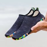  Giày đi biển màu đen nhẹ, thoáng - Adult water shoes - SA008-02 