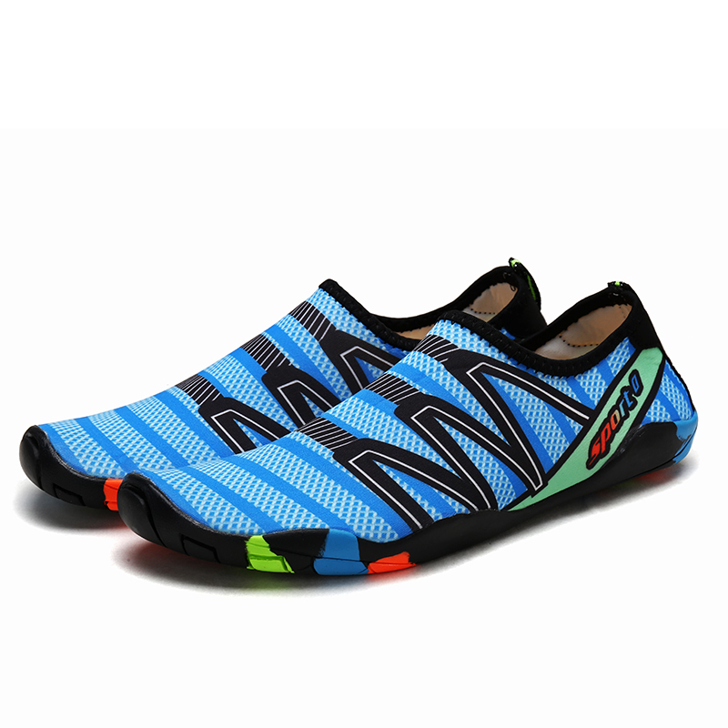  Giày đi biển họa tiết xanh phối đen - Adult Aqua shoes - SA023-05 