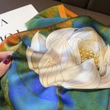  Khăn Lụa Vuông Họa Tiết Hoa Sen Trắng - Size 90 * 90cm 