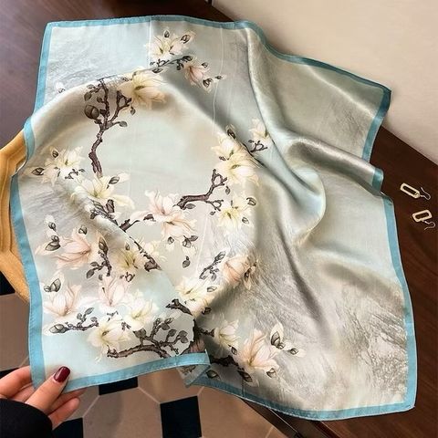  Khăn lụa vuông 70 * 70cm họa tiết hoa mộc lan thanh nhã 