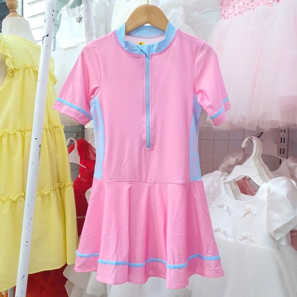 BB14 _ Đồ bơi bé gái liền thân dáng váy màu hồng dễ thương _ Beekids 