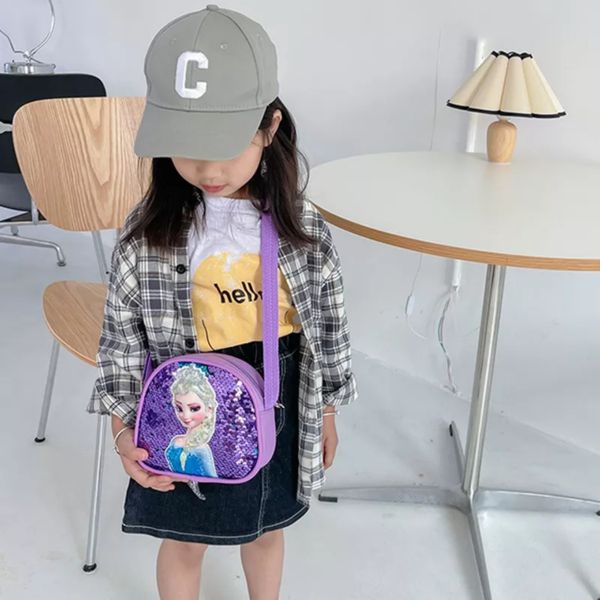  Túi đeo chéo họa tiết Elsa xinh xắn 