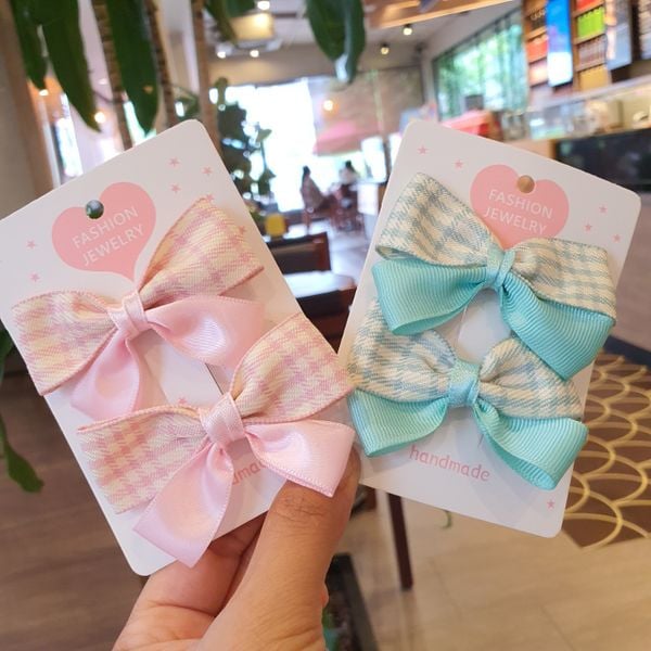  Set 2 kẹp tóc nơ ruy băng kẻ xinh xắn đáng yêu 