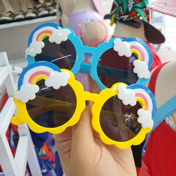  Kính mát hình cầu vồng cho bé gái siêu đáng yêu 