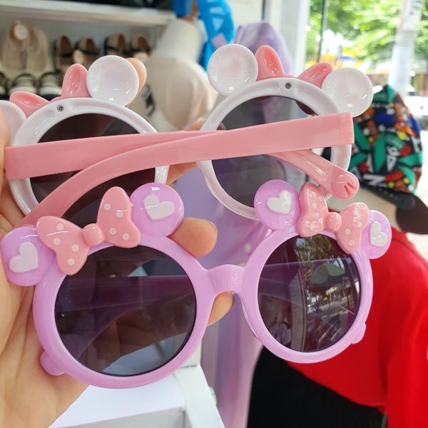  Kính mát gọng tròn xinh cho bé gái nơ chấm bi 