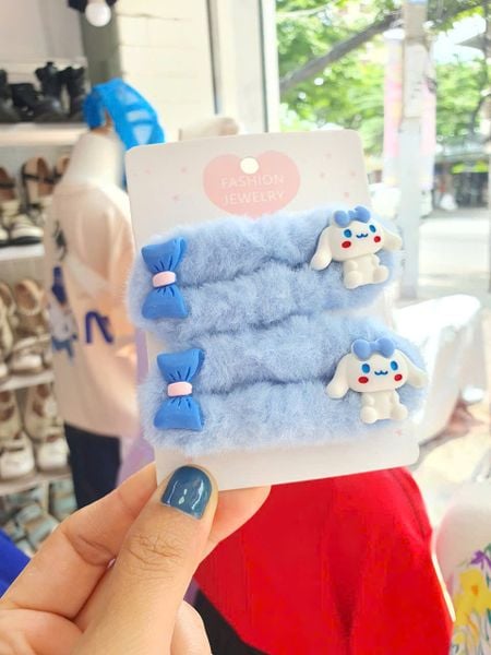  Set 2 kẹp tóc lông nhung đính charm cinnamoroll cực dễ thương 