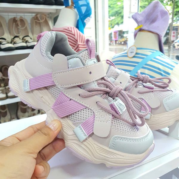  GI21 _ Giày thể thao cho bé trai và bé gái quai dán chữ M sành điệu _ Beekids 