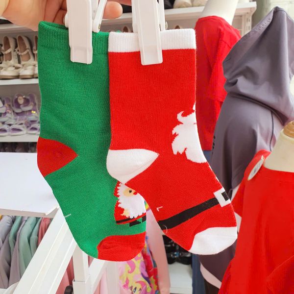  Vớ Noel, Tất giáng sinh cho bé trai và bé gái họa tiết ông già Noel xinh xắn 