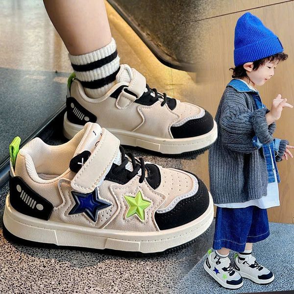  Giày thể thao cho bé trai và bé gái từ 3 đến 9 tuổi nhiều màu đế mềm nhẹ êm GI04 _ Beekids 