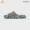 Dép sục quai ngang Nam Nanu Aqua W03 Họa tiết Zebra Edition