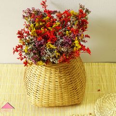 Bình hoa tre decor cùng bông lúa vàng xinh xắn để trang trí decor phòng làm việc