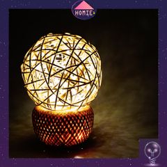 Đèn ngủ mặt trăng để bàn trang trí đẹp mắt
