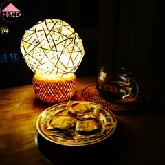 Đèn ngủ mặt trăng để bàn trang trí đẹp mắt