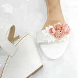 Giày cưới đế xuồng trắng đính hoa màu hồng pastel 9cm 