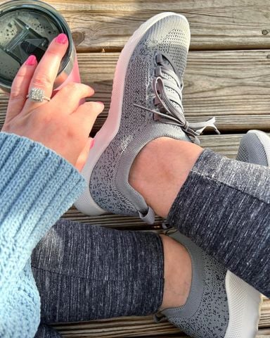  Giày thể thao sức khỏe nữ Aetrex Carly Grey 