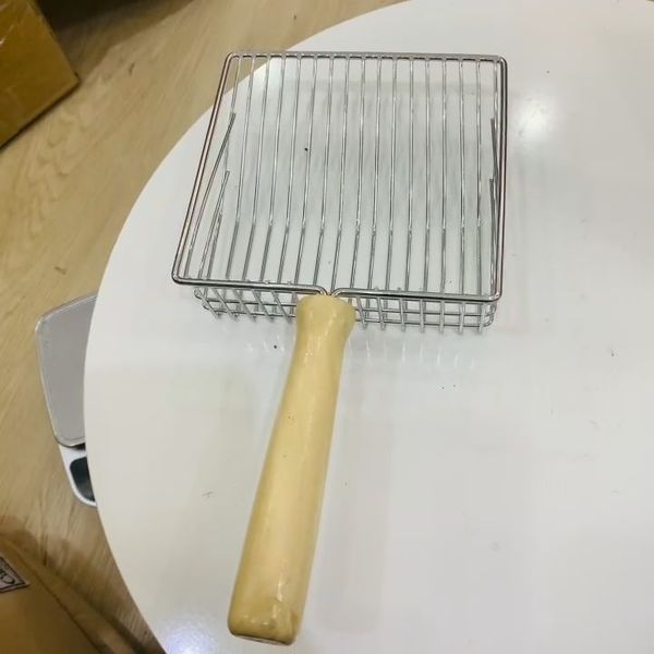  Xẻng xúc cát Inox cho Mèo có tay cầm gỗ 