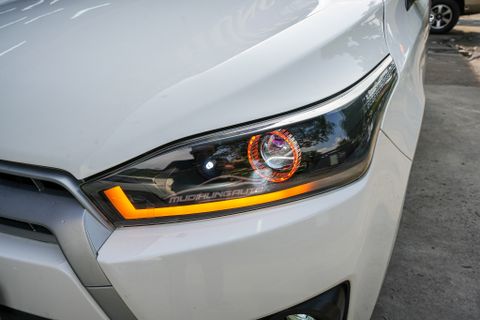  Xe TOYOTA YARIS 2015 Độ Đèn Bi LED Laser OSRAM Tích Hợp LED Mắt Quỷ Và Vòng Angel Eyes 