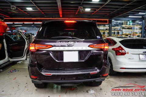  Thay Cụm Đèn Hậu Cao Cấp Cho Xe TOYOTA FORTUNER 2019 