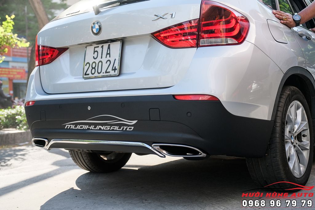 Độ Cản Sau BMW X1 Mẫu Pô Mer E300 Chuyên Nghiệp